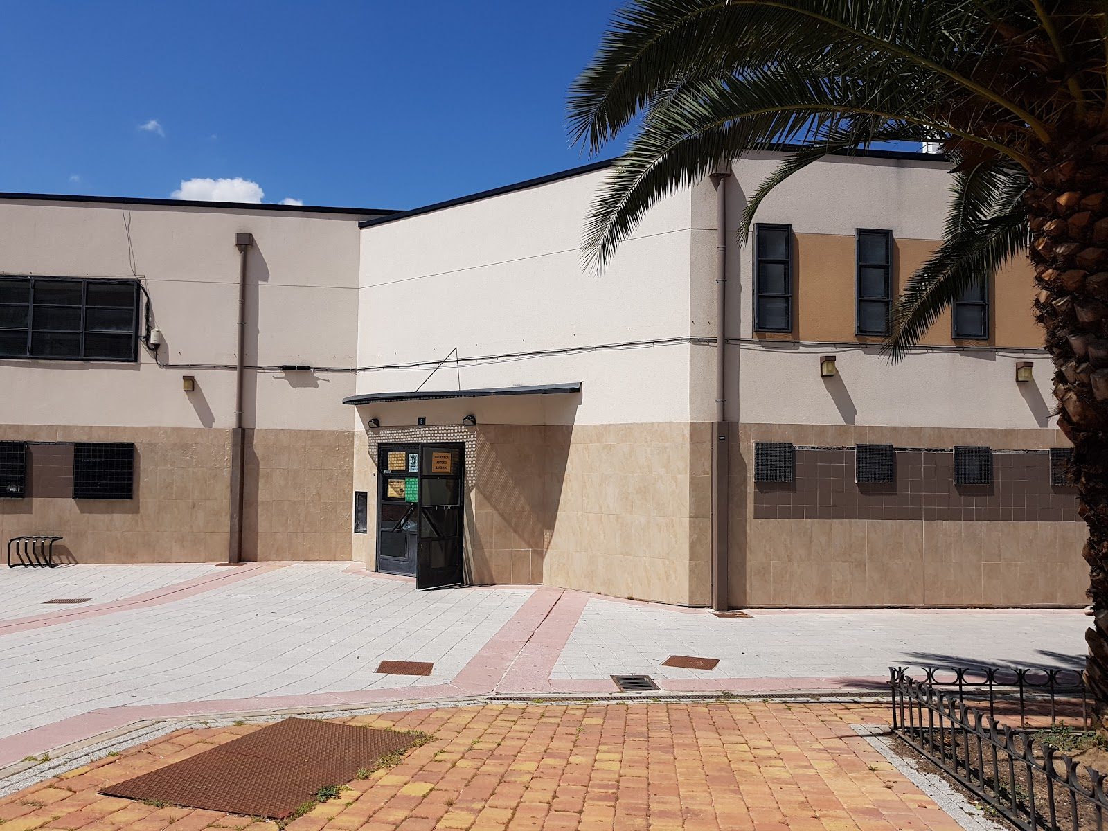 Biblioteca Antonio Machado (Fuenlabrada)