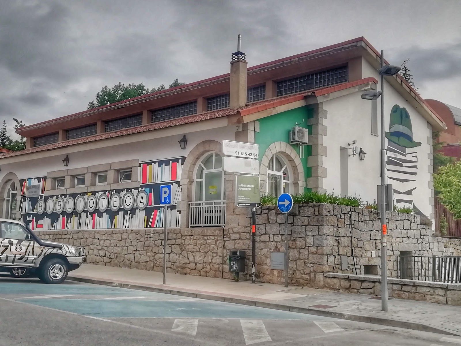 Biblioteca Municipal José de Vicente Muñoz (Torrelodones)