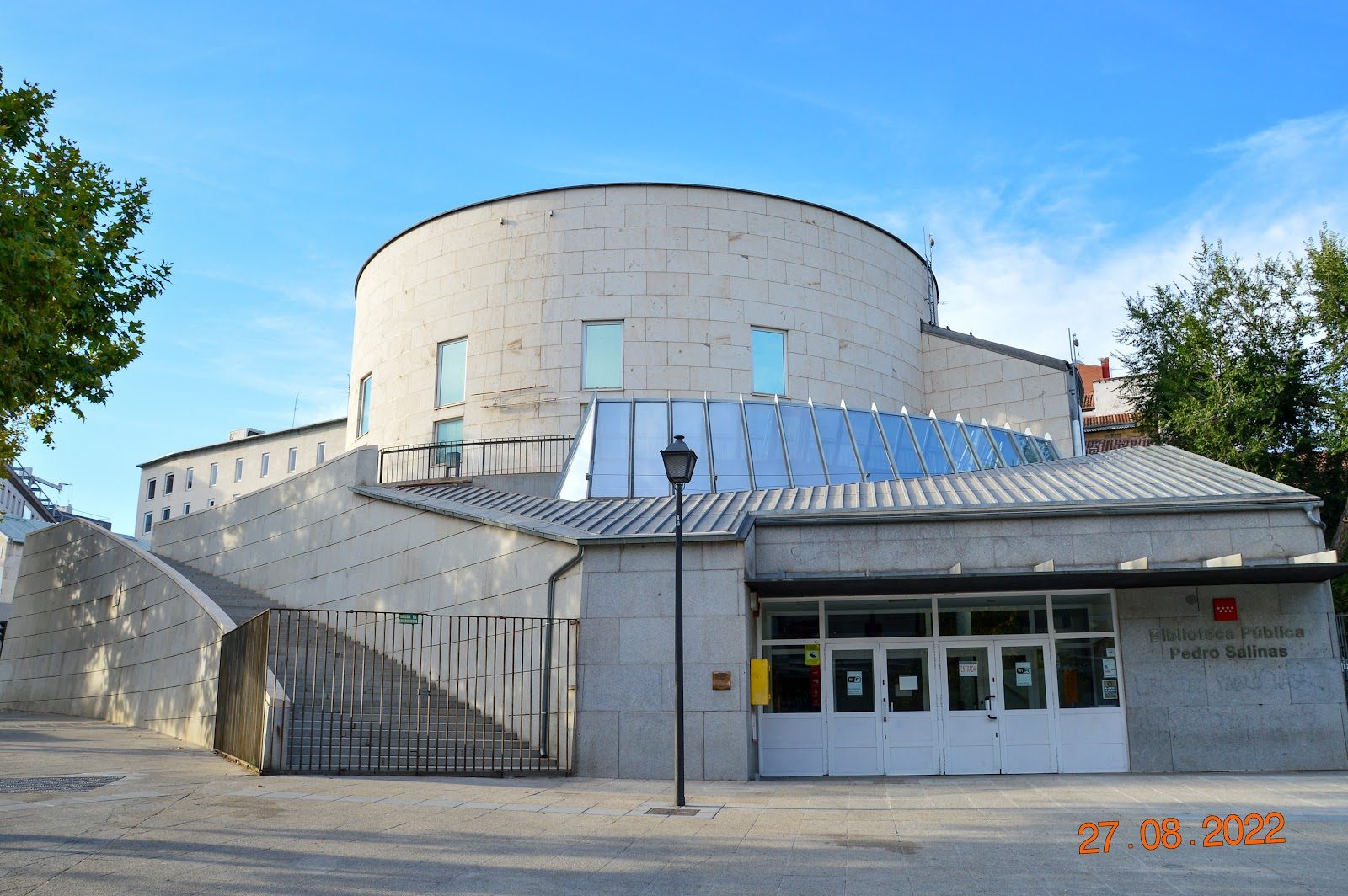 Biblioteca Pública Pedro Salinas