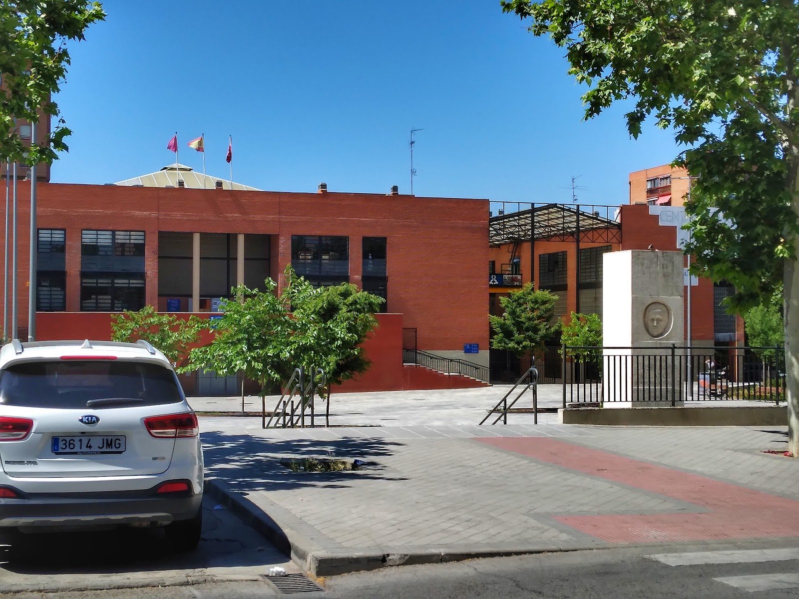 Salas de Estudio Pozo del Tío Raimundo