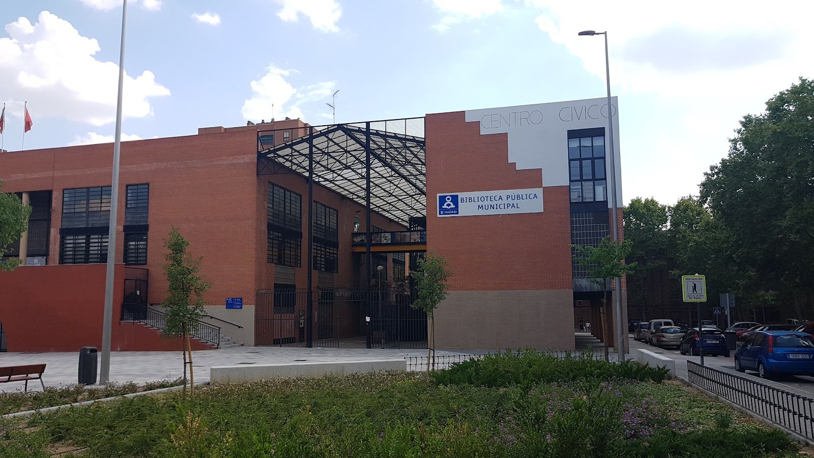 Biblioteca Municipal Pozo del Tío Raimundo