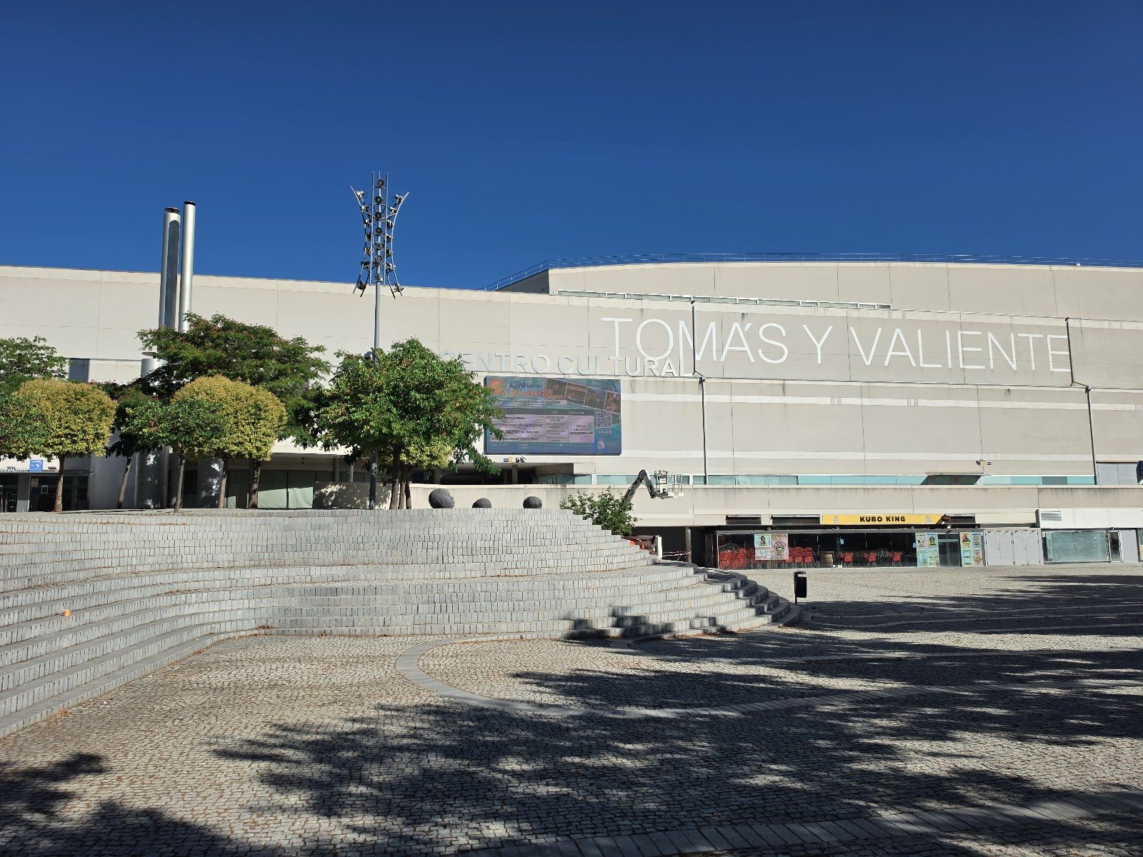 Biblioteca Tomás y Valiente (Fuenlabrada)